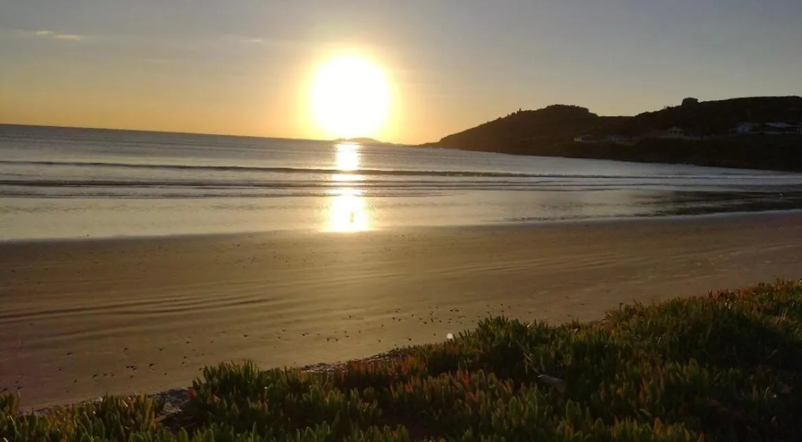 Casa Praia De Itapiruba Sc インビトゥバ